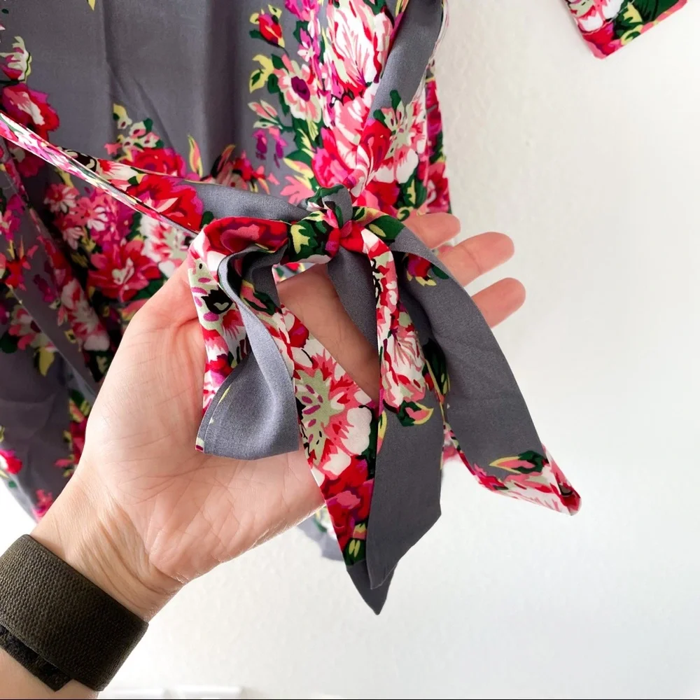 Amazon Floral Short Bath Robe - Picture 4 of 4